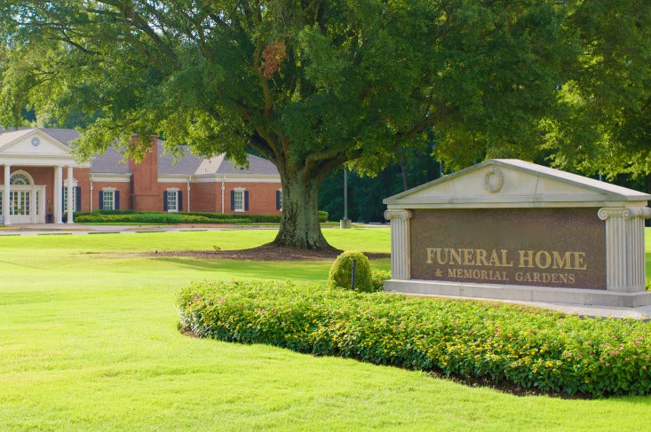 A Loved One Just Passed - How Do I Find a Good Cremation Provider?
