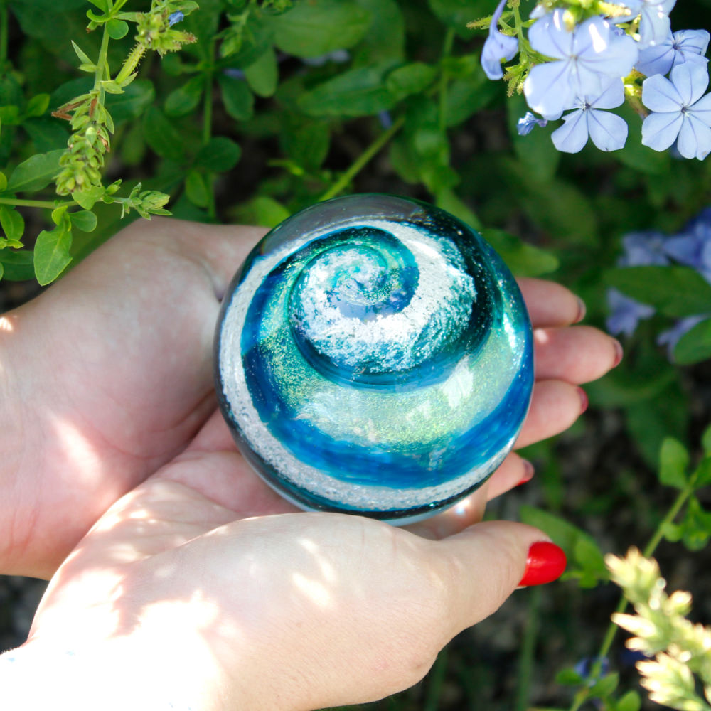 Living Glass Orbs for Pets Cat & Dog Cremation Glass Paperweights